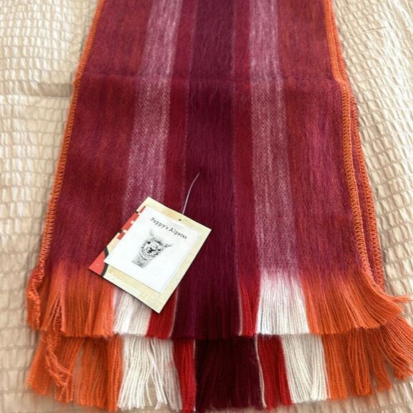 Beautiful alpaca scarf from Ecuador hand loomed -so soft and warm! - Picture 5 of 11